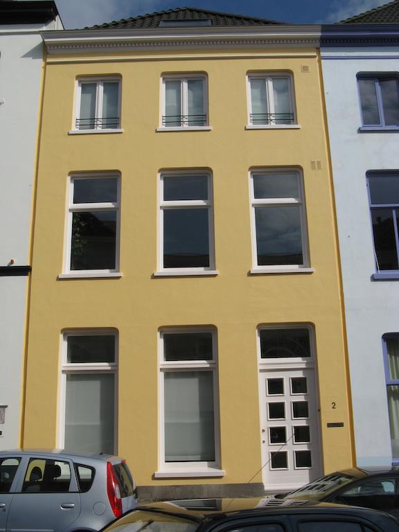 Bed & Breakfast Het Gele Huis *